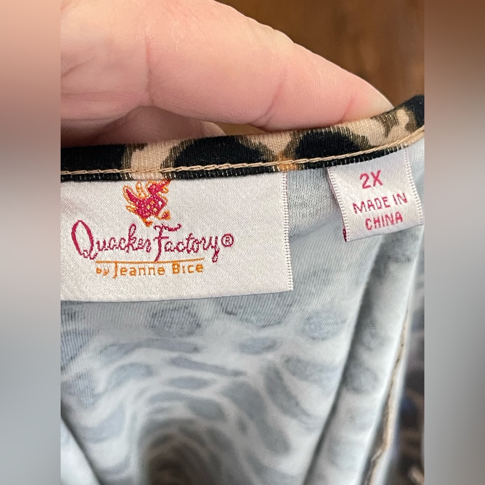 Quacker Factory Leopard Shirt - Picture 4 of 5